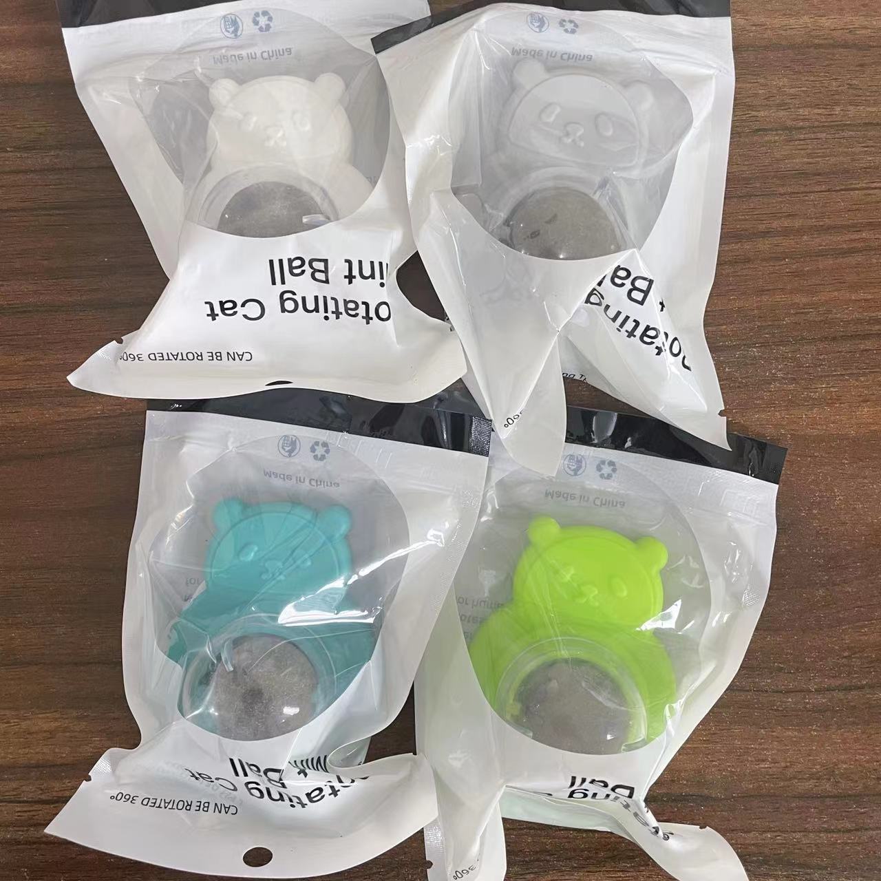 قطعتان من ألعاب النعناع للقطط، - مراجعة Catnip Toys وسعره